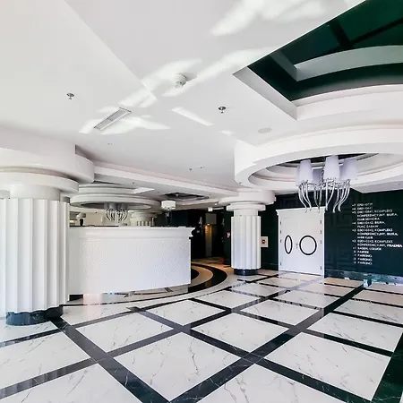 Ans Hanza Tower 17th Floor With View, Swimming Pool Area With Saunas, Viewing Terrace * 什切青