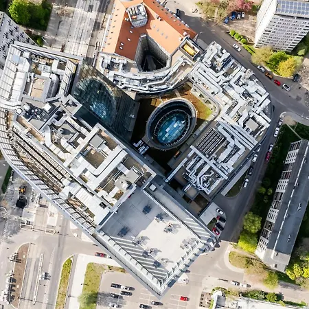 Apartment Ans Hanza Tower 17th Floor With View, Swimming Pool And Saunas Not Opened From 12-28 November *