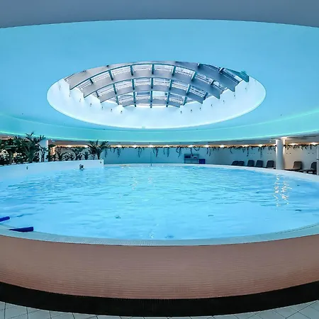 Ans Hanza Tower 17th Floor With View, Swimming Pool Area With Saunas, Viewing Terrace Апартаменты