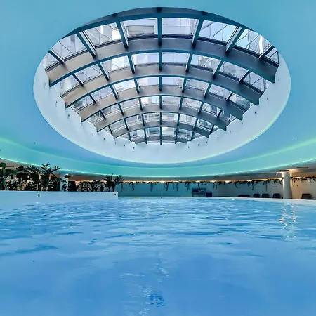 Ans Hanza Tower 17th Floor With View, Swimming Pool Area With Saunas, Viewing Terrace * 什切青
