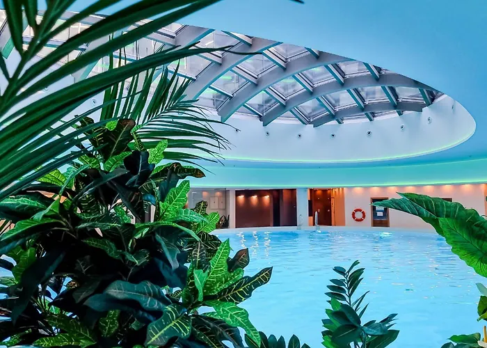 Ans Hanza Tower 17th Floor With View, Swimming Pool Area With Saunas, Viewing Terrace Apartment *